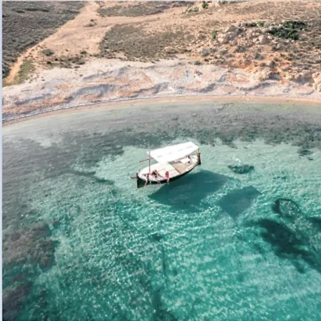 Casita Al Lado De La Playa Con Piscina Y Jardines En Menorca شقة *