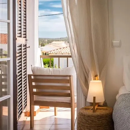 Casita Al Lado De La Playa Con Piscina Y Jardines En Menorca * Cala En Porter (Menorca)