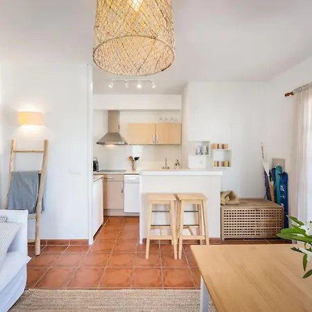 Casita Al Lado De La Playa Con Piscina Y Jardines En Menorca * Cala En Porter (Menorca)